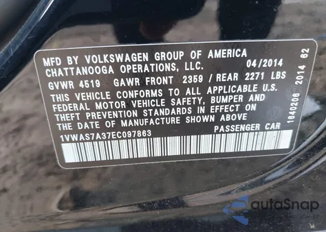 2014 Volkswagen Passat 1.8T S z USA, uszkodzony, nr VIN 1VWAS7A37EC097863